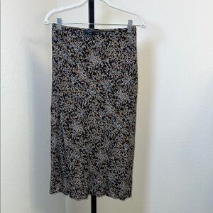 Twyla Blu‎ Floral Black and White Skirt